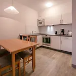 Komfort Appartement mit 2 Schlafzimmern und Balkon im Obergeschoss 068